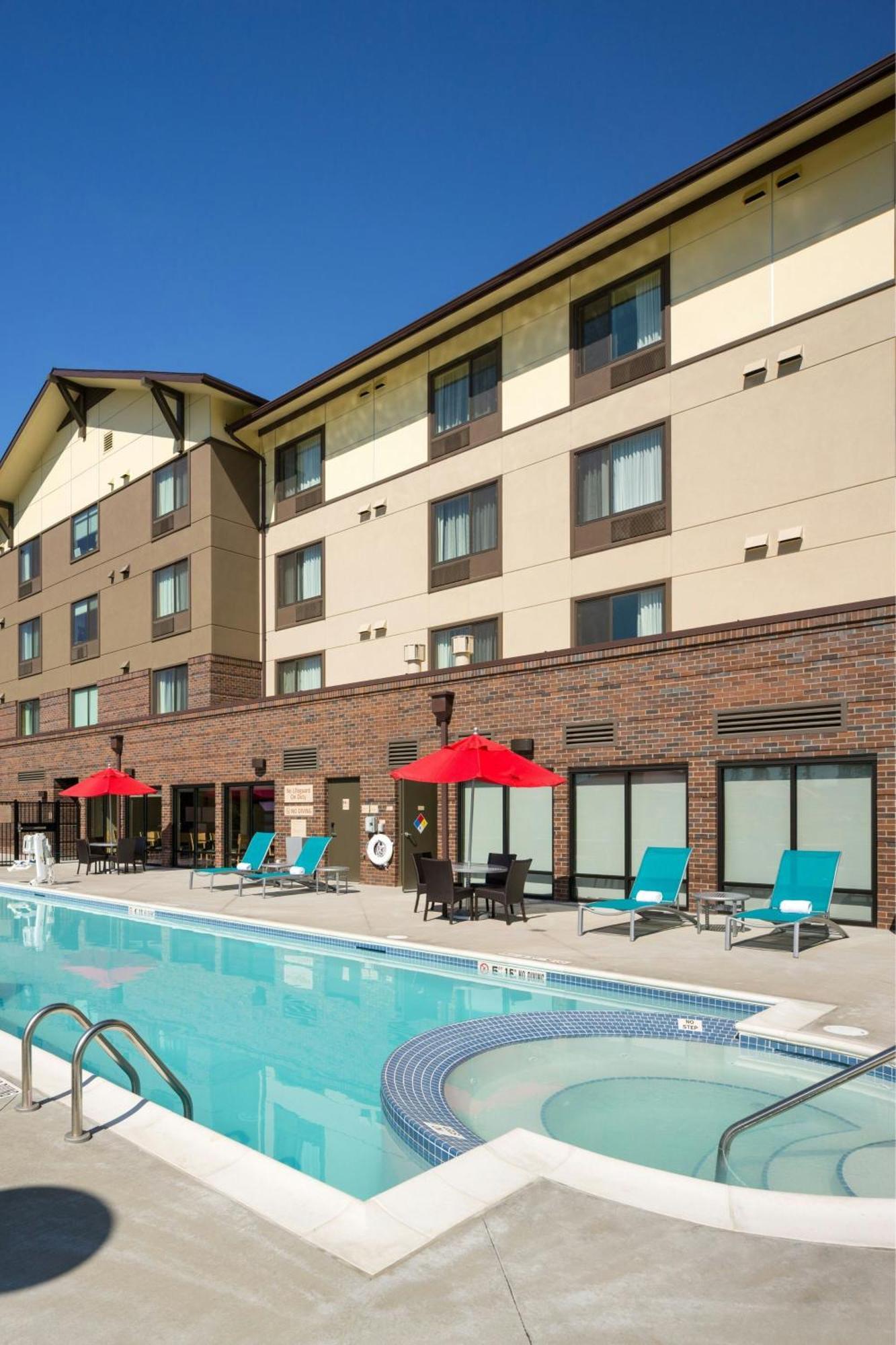 Towneplace By Marriott Suites Portland Vancouver Evergreen Exterior foto