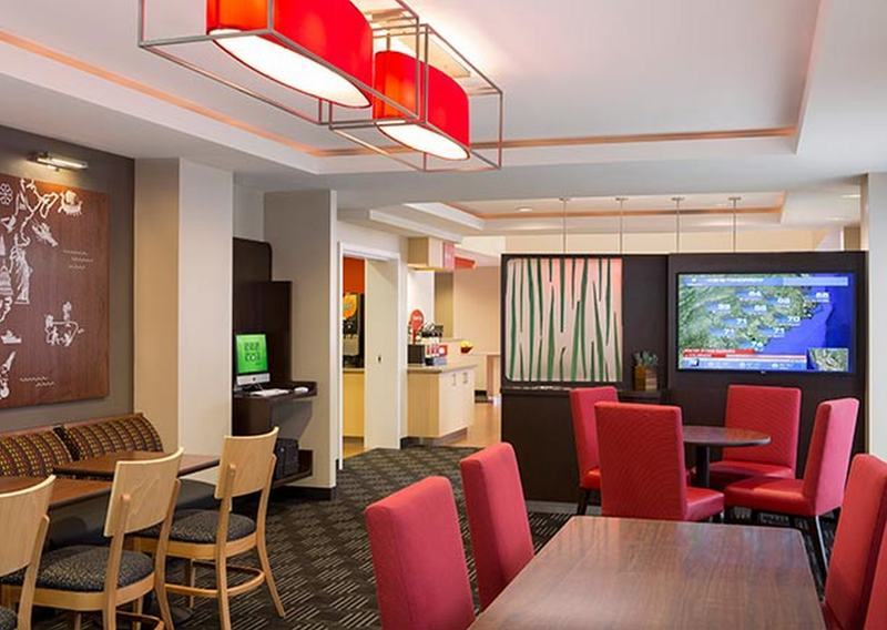 Towneplace By Marriott Suites Portland Vancouver Evergreen Exterior foto
